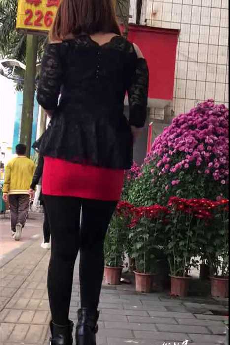 [街拍客视频]jx0699 黑丝包臀裙少妇美艳动人